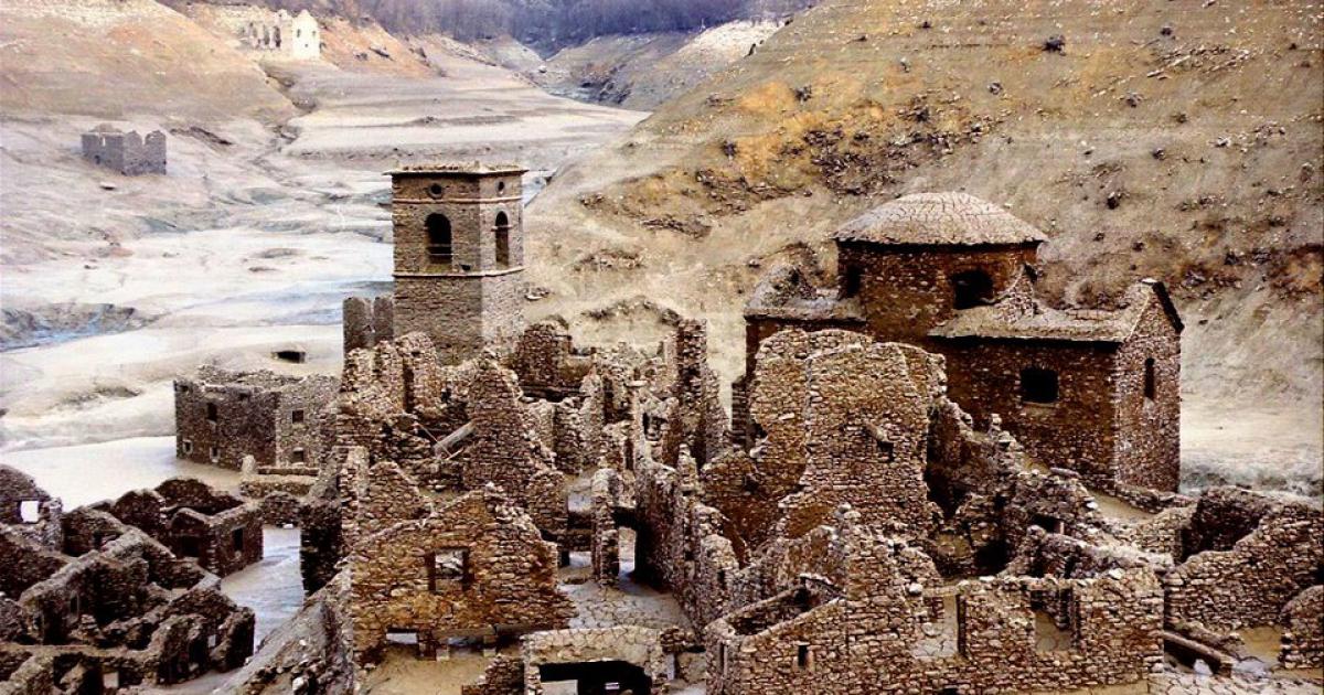 abandoned places in Italy paesi abbandonati