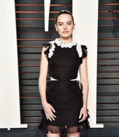 Daisy Ridley in Giambattista Valli