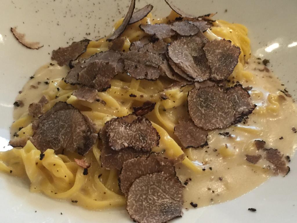 mangiare tartufo