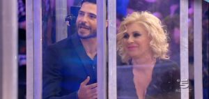 amici 15 tina cipollari cabina