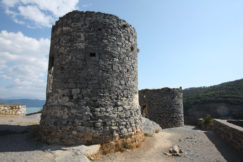 Portovenere,_antichi_mulini_a_vento_-_panoramio