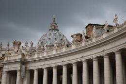 st-peters-basilica-1030710_1920