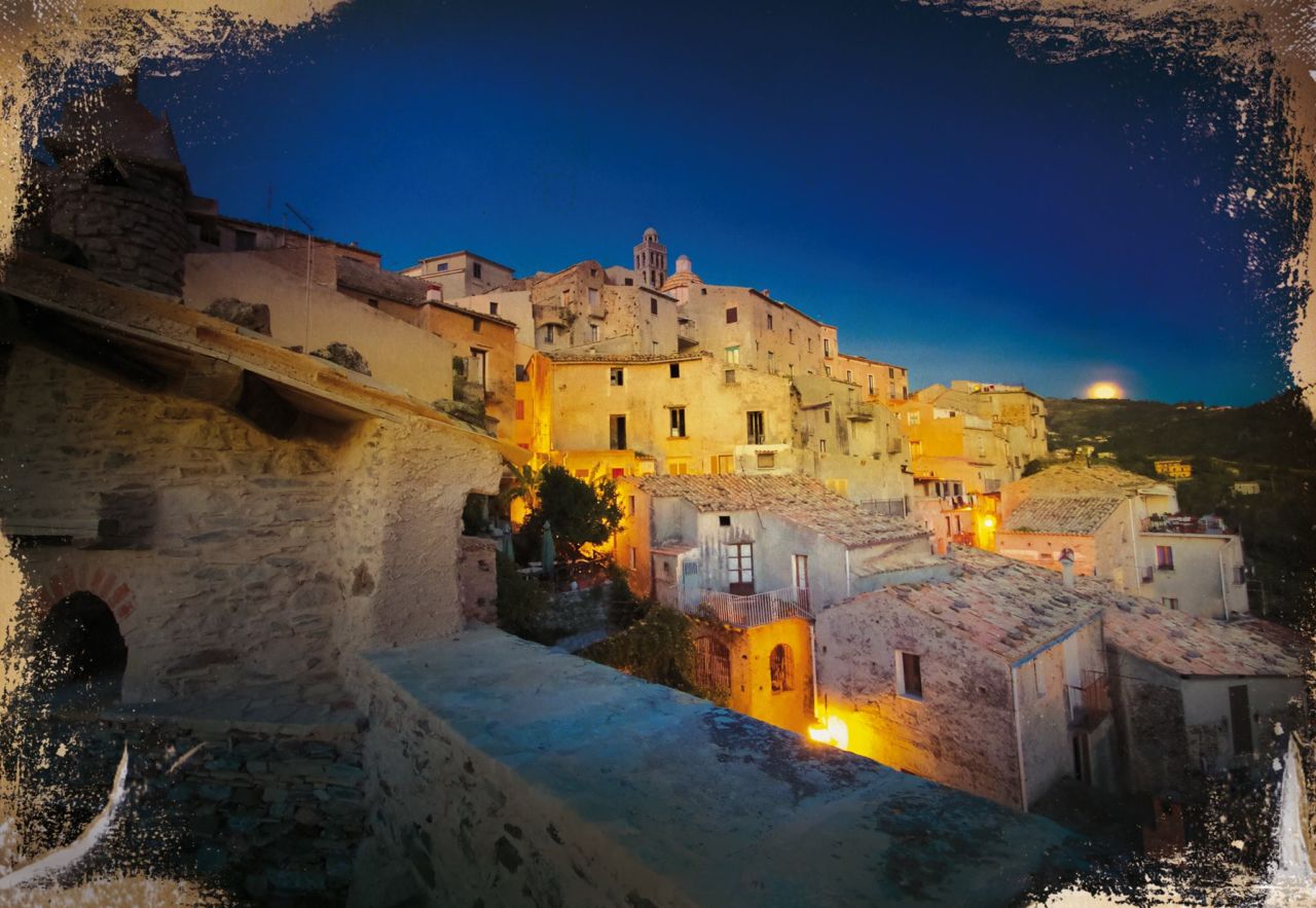 Belmonte Calabro, passione e rinascita di un Snap Italy