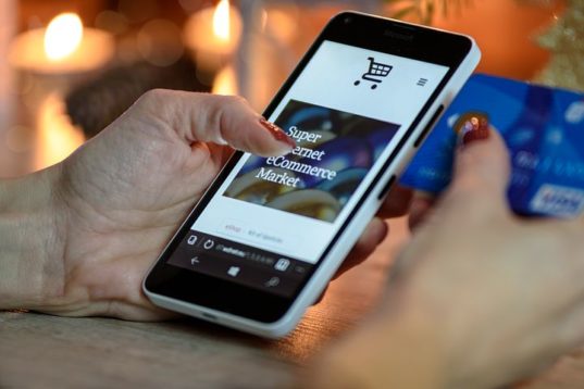 holiday-shopping-1921658__480
