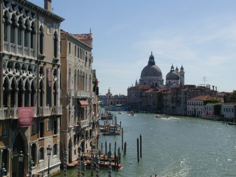 Chiesa_della_Salute_Venezia_Canal_Grande
