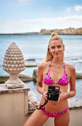 chiara ferragni per calzedonia