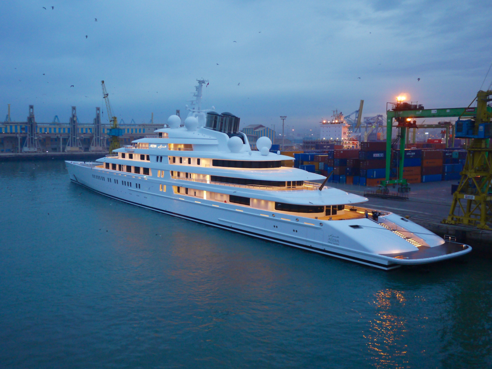 30 million pound yacht